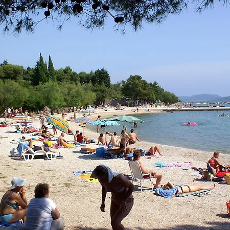 4198b * Vodice